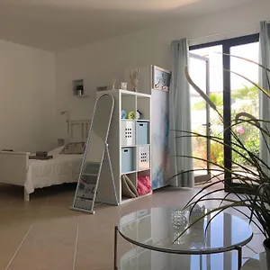 https://las-buganvillas-77.in-canary-islands.com